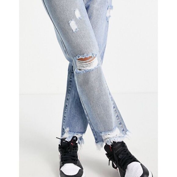 NWOT Missguided Petite Wrath Straight Leg Jeans with Rips in Light Wash Blue, 8S - Picture 5 of 16